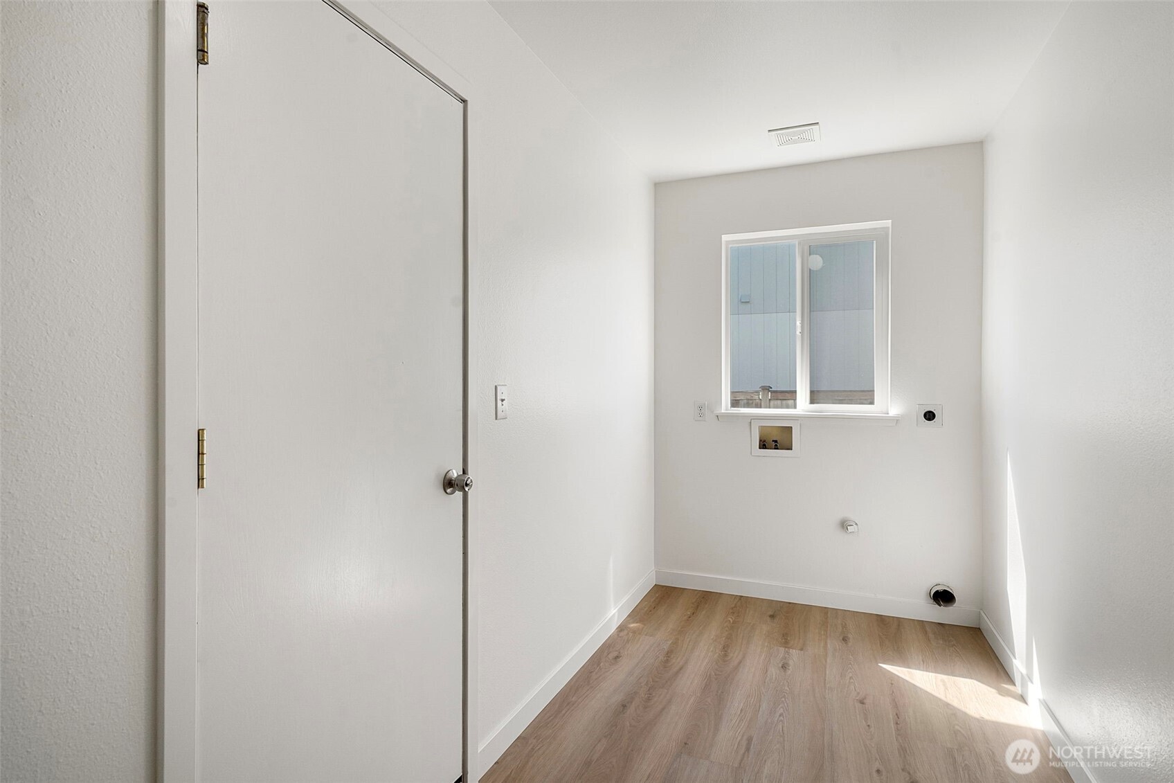 7919 195th Street Property Photo 15