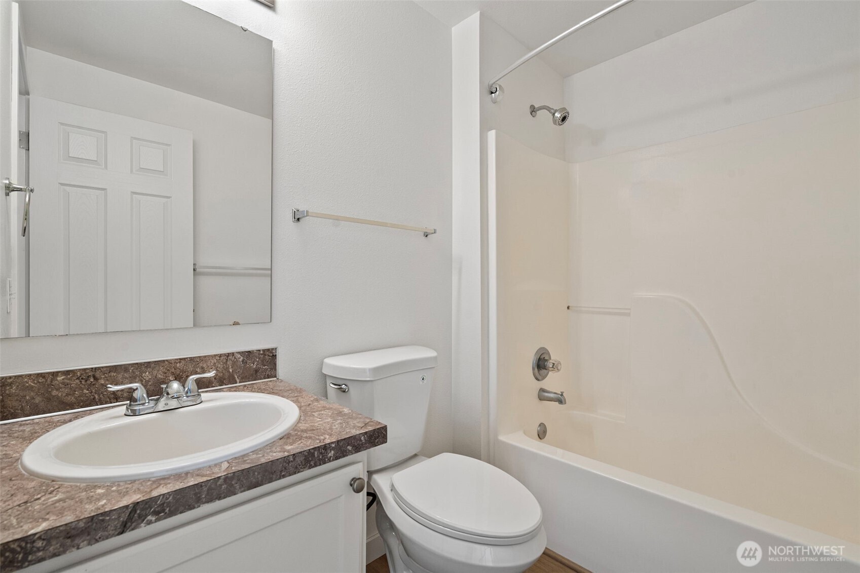 7919 195th Street Property Photo 23
