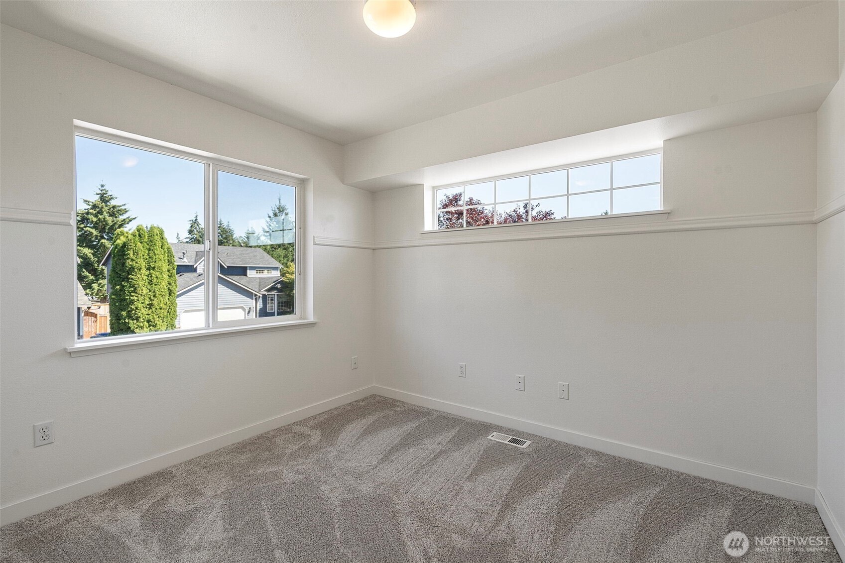 7919 195th Street Property Photo 24