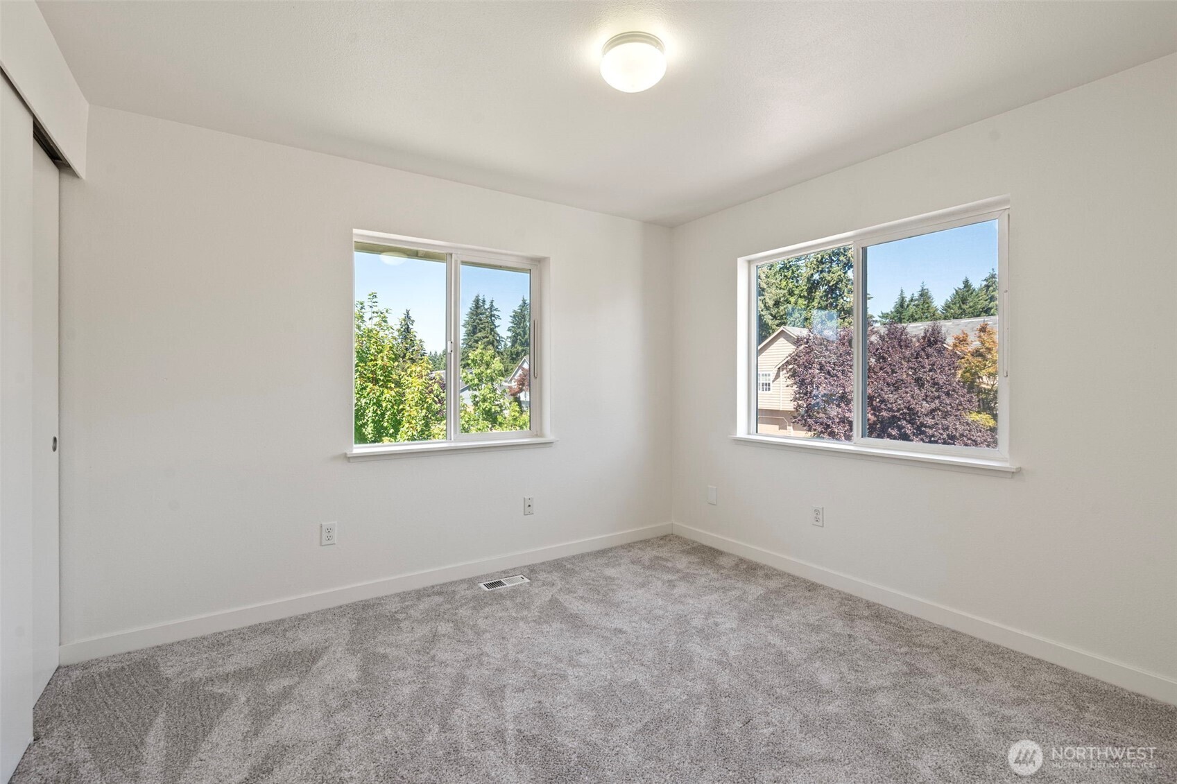7919 195th Street Property Photo 26