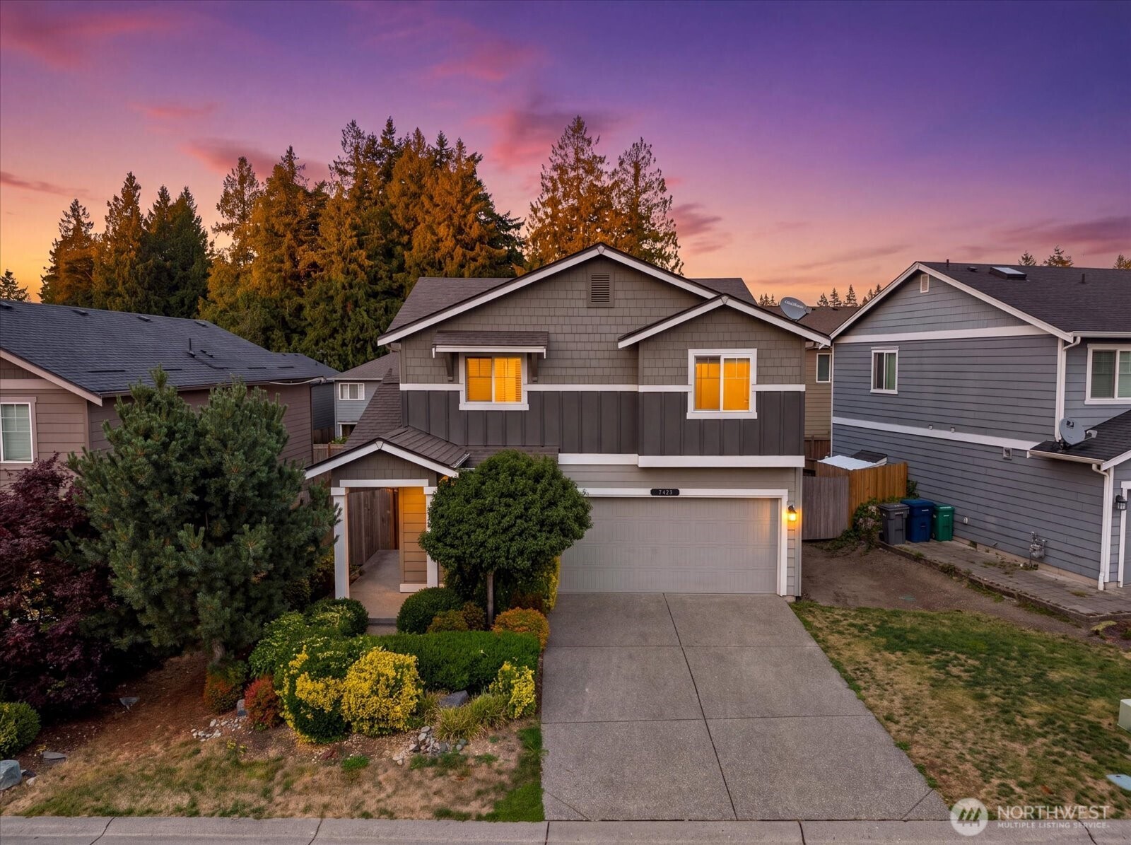 7423 19th Place Property Photo 1