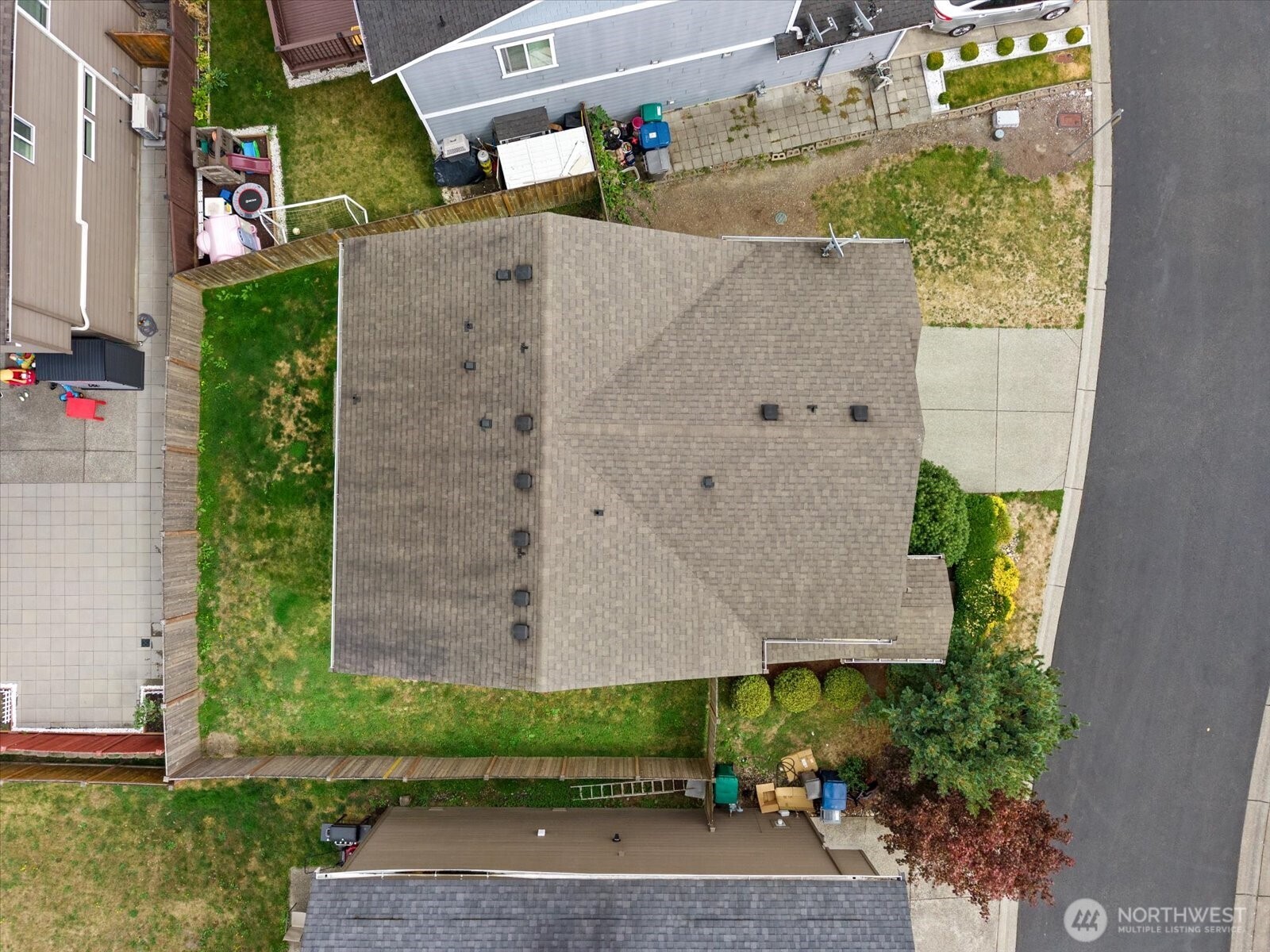 7423 19th Place Property Photo 32