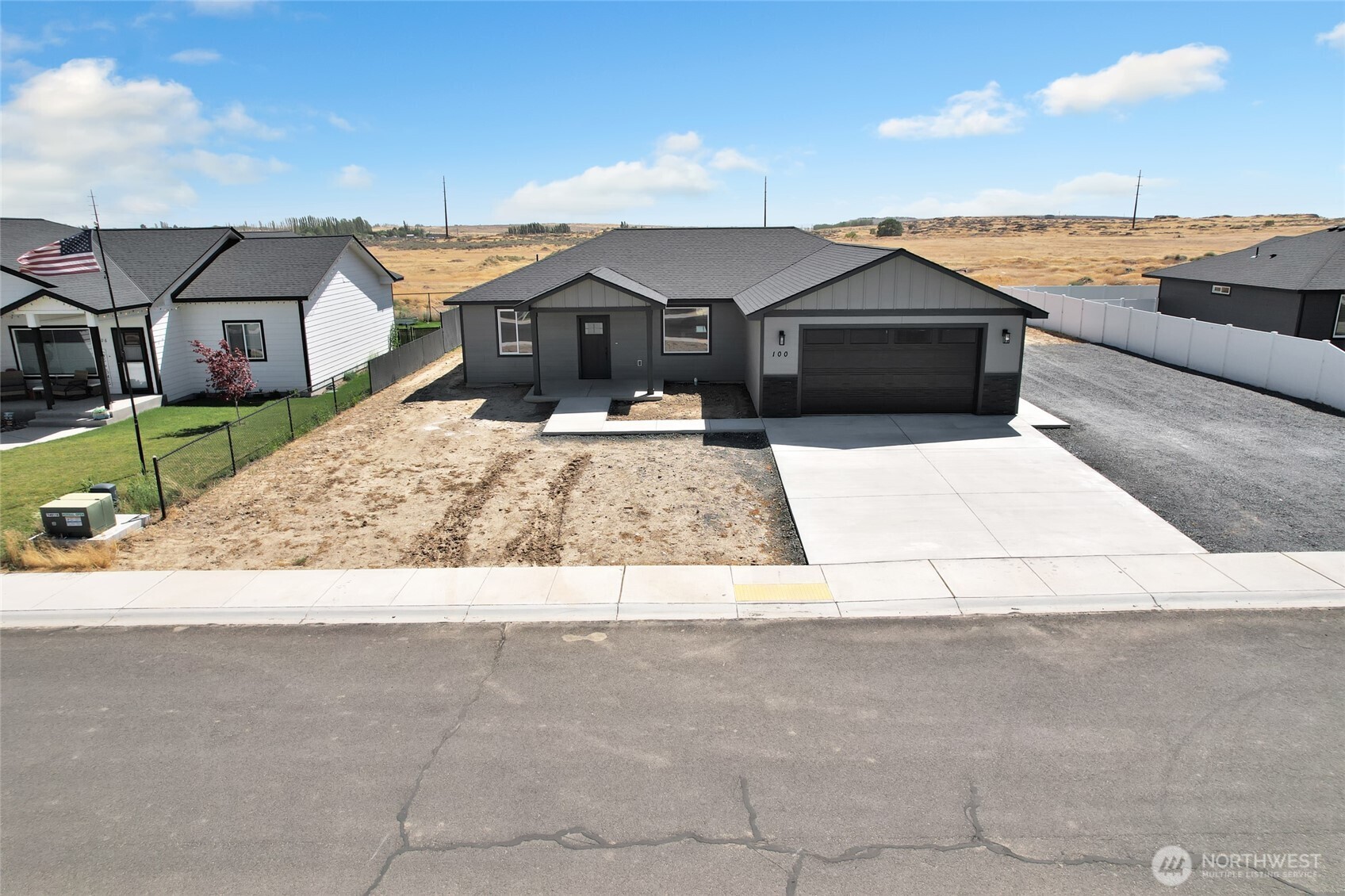 100 Sunwest Drive Property Photo 1