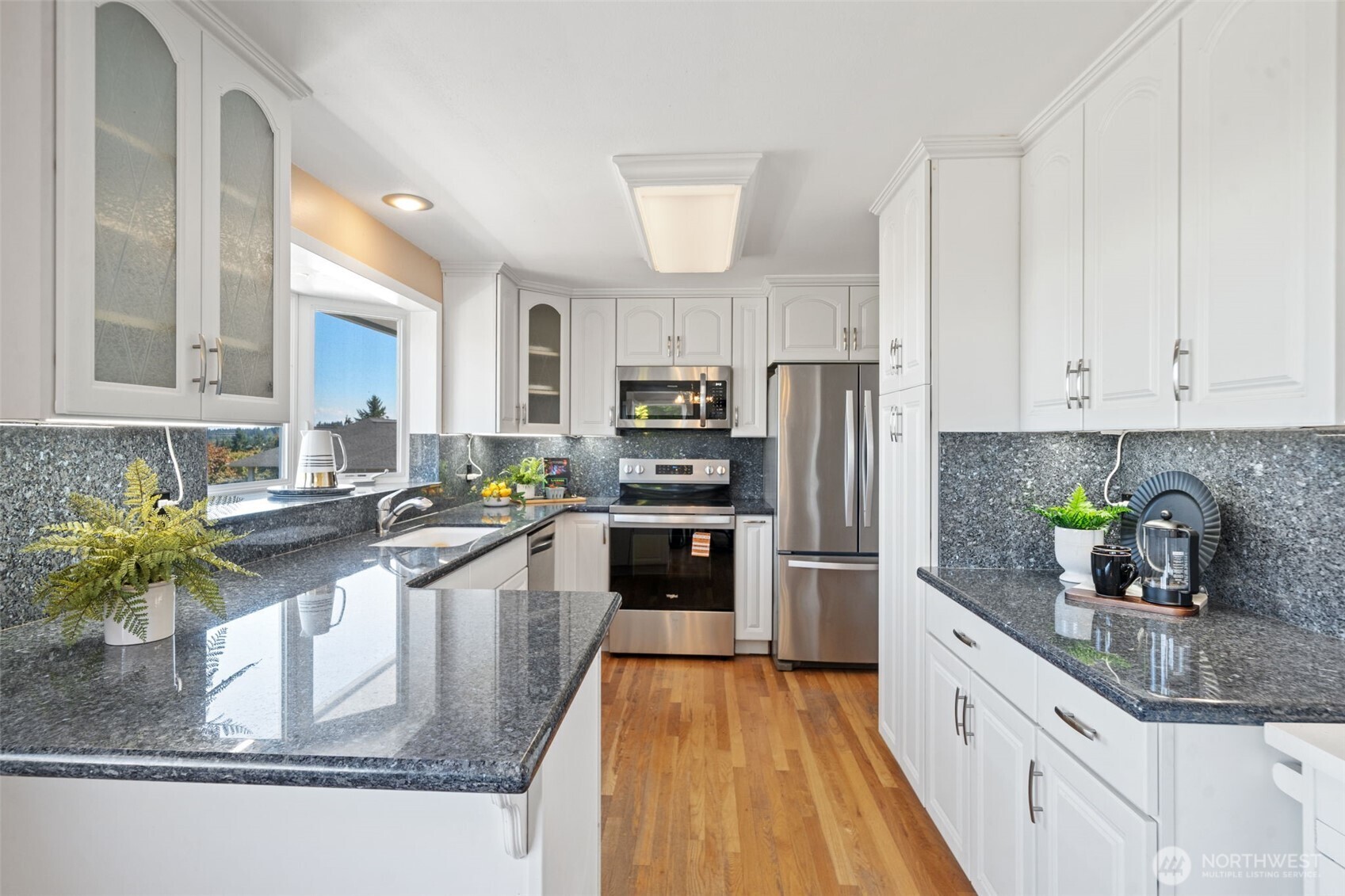 8102 E Seaview Drive Property Photo 10