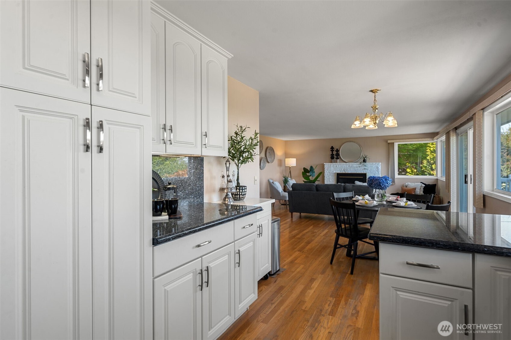 8102 E Seaview Drive Property Photo 12