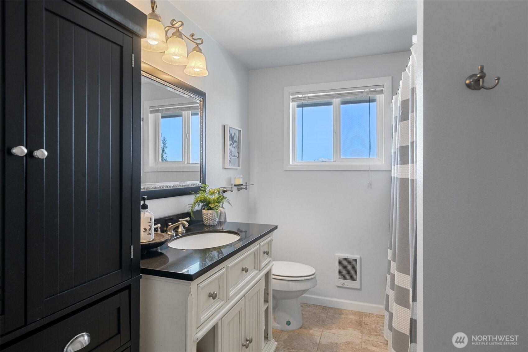 8102 E Seaview Drive Property Photo 15