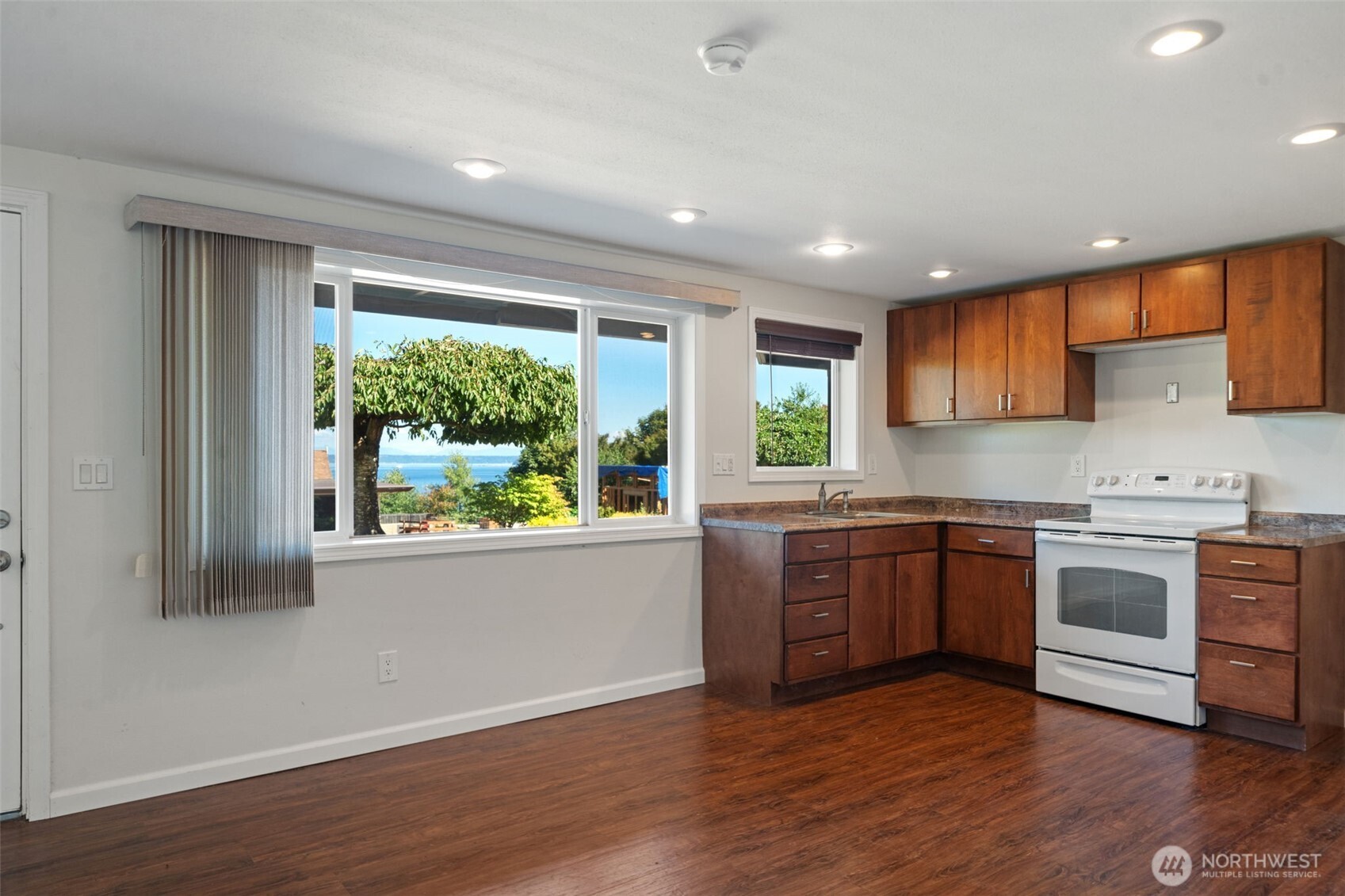8102 E Seaview Drive Property Photo 25