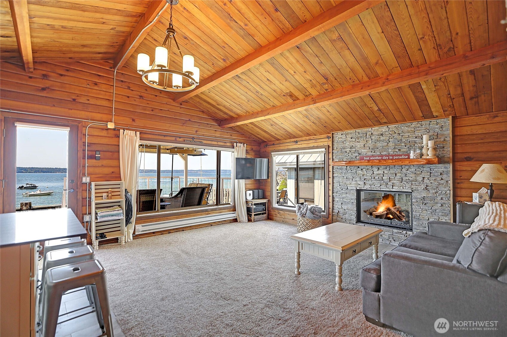 14130 Evergreen Way Property Photo 3