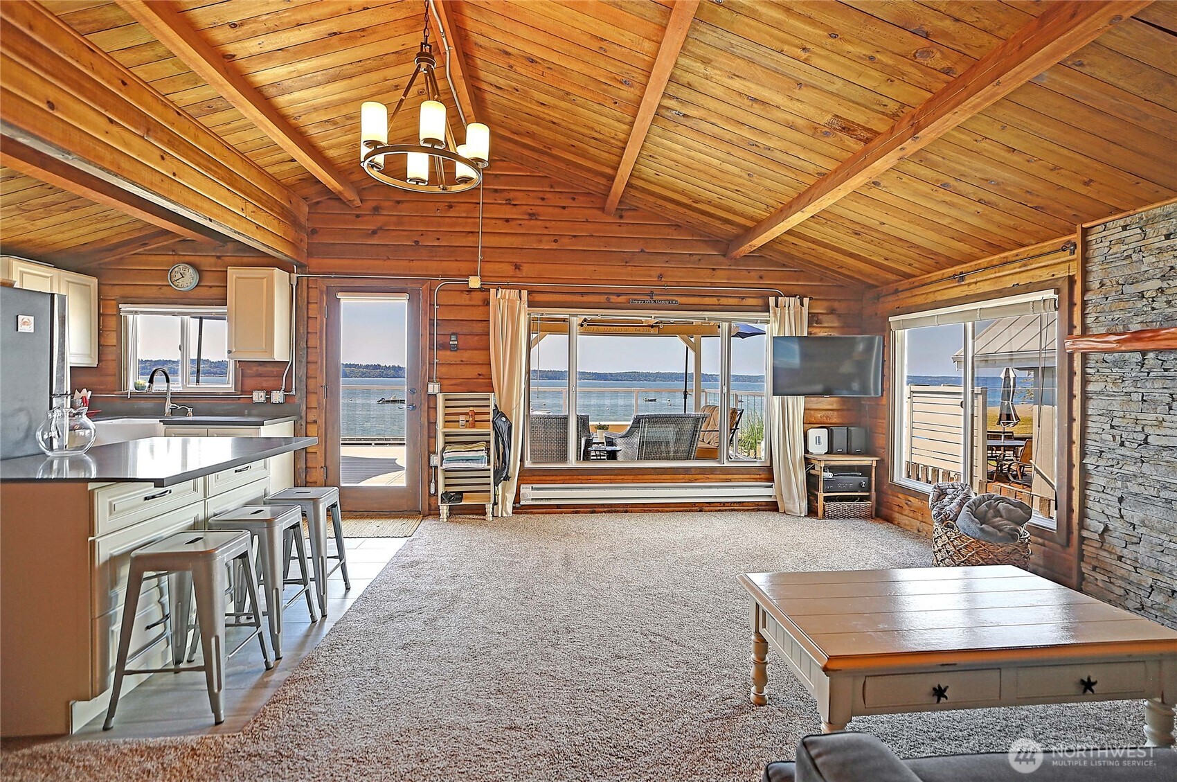 14130 Evergreen Way Property Photo 11
