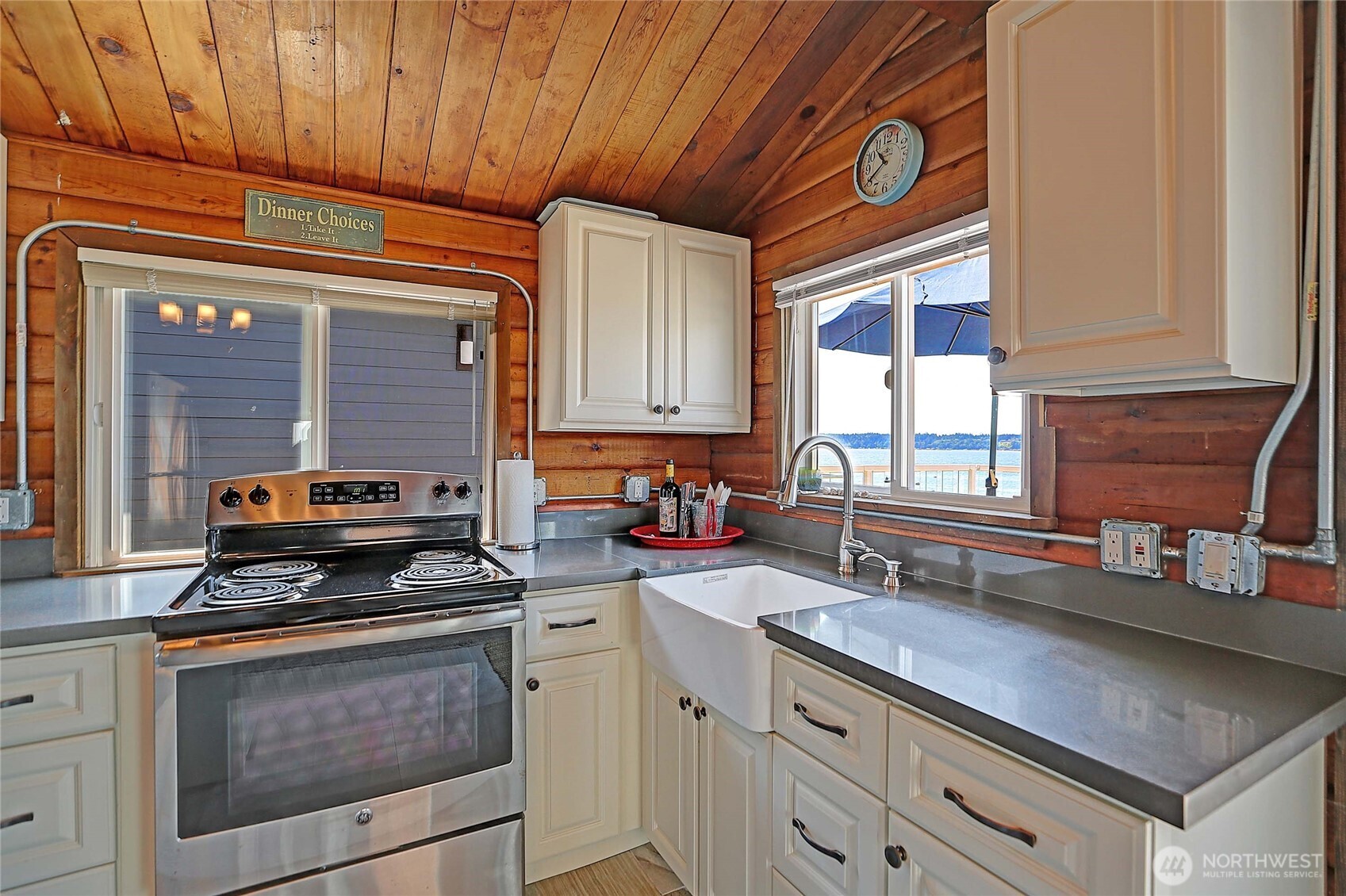 14130 Evergreen Way Property Photo 14