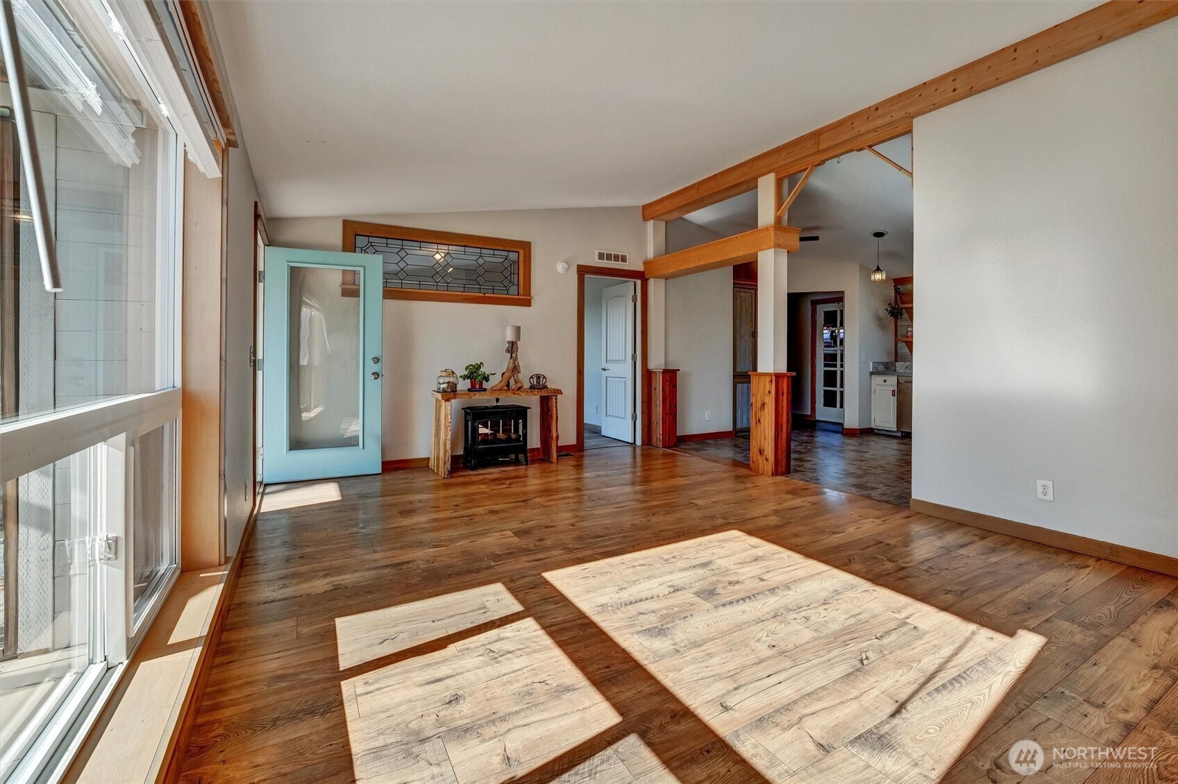 520 75th Avenue Property Photo 6