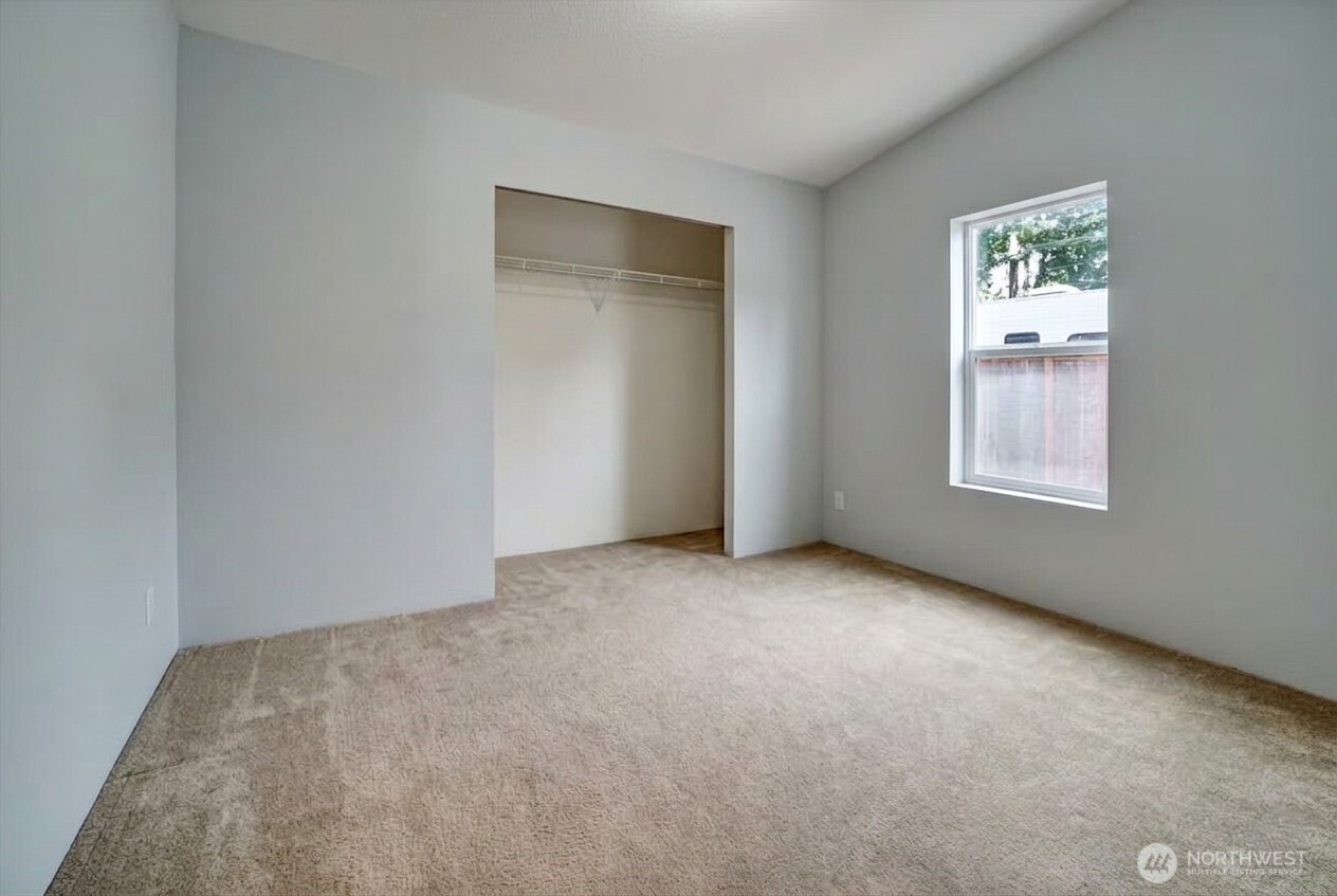 520 75th Avenue Property Photo 14