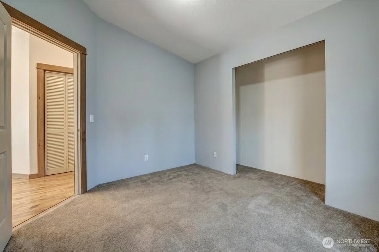 520 75th Avenue Property Photo 15