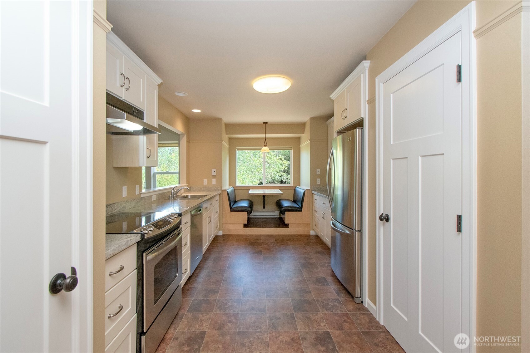 121 Broadmoor Street Property Photo 10