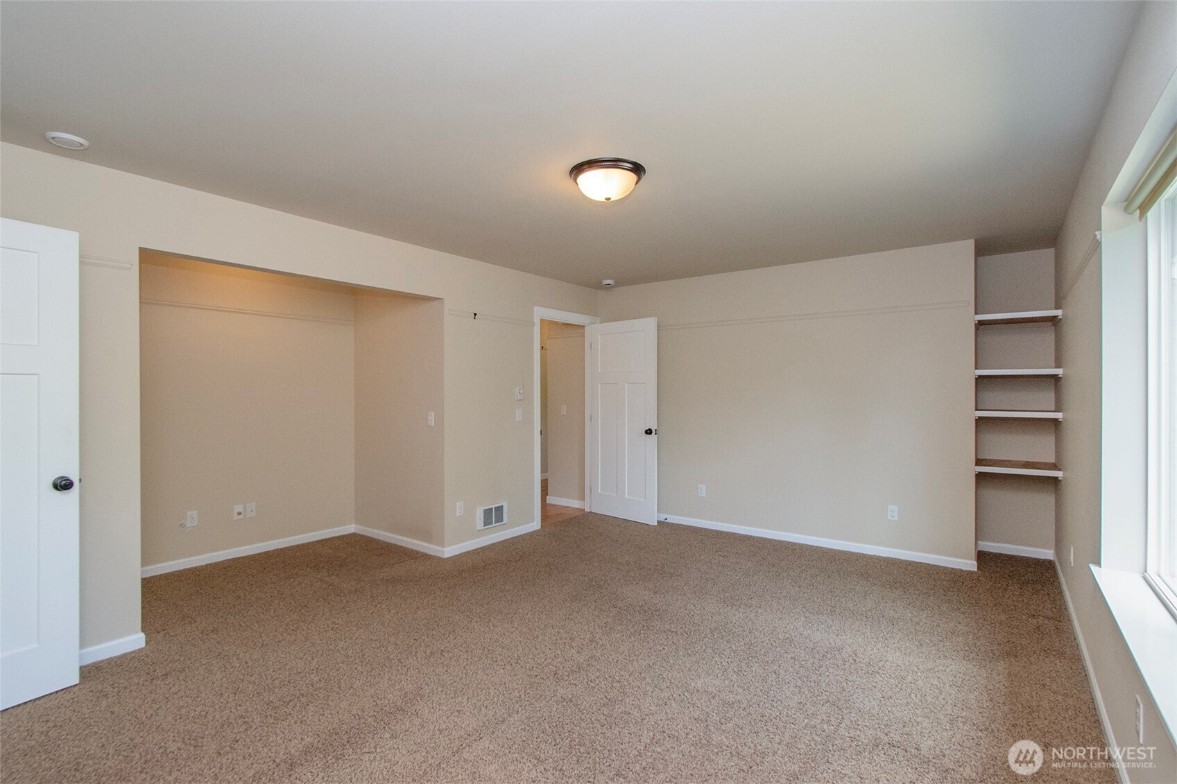 121 Broadmoor Street Property Photo 15