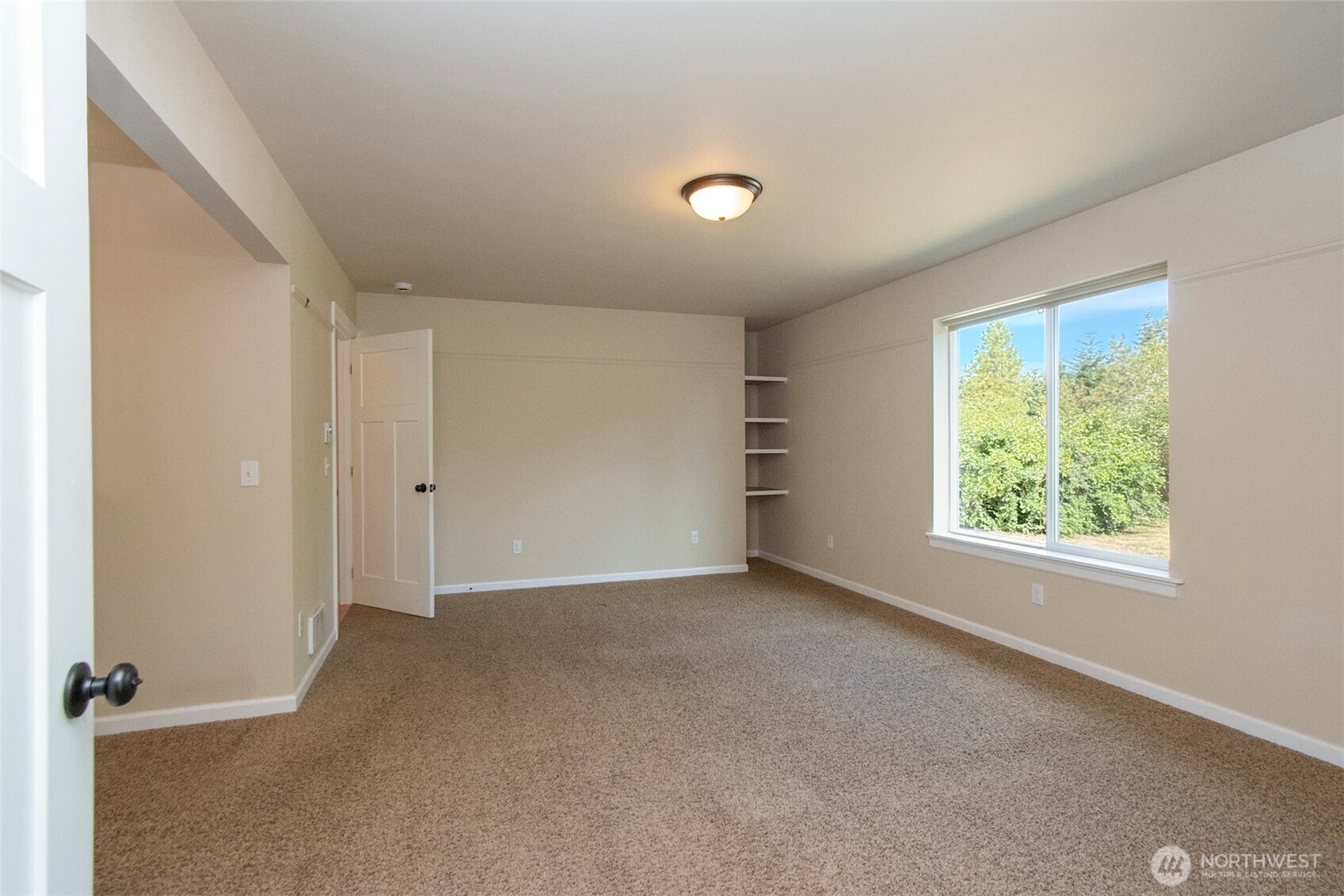 121 Broadmoor Street Property Photo 16