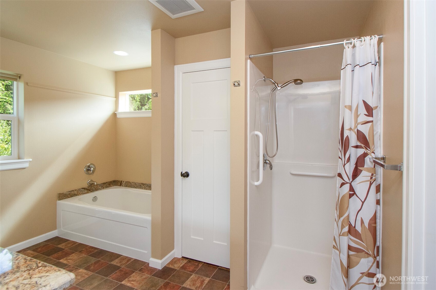 121 Broadmoor Street Property Photo 17