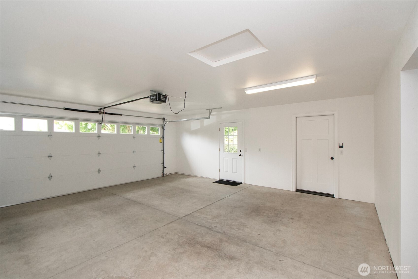 121 Broadmoor Street Property Photo 30
