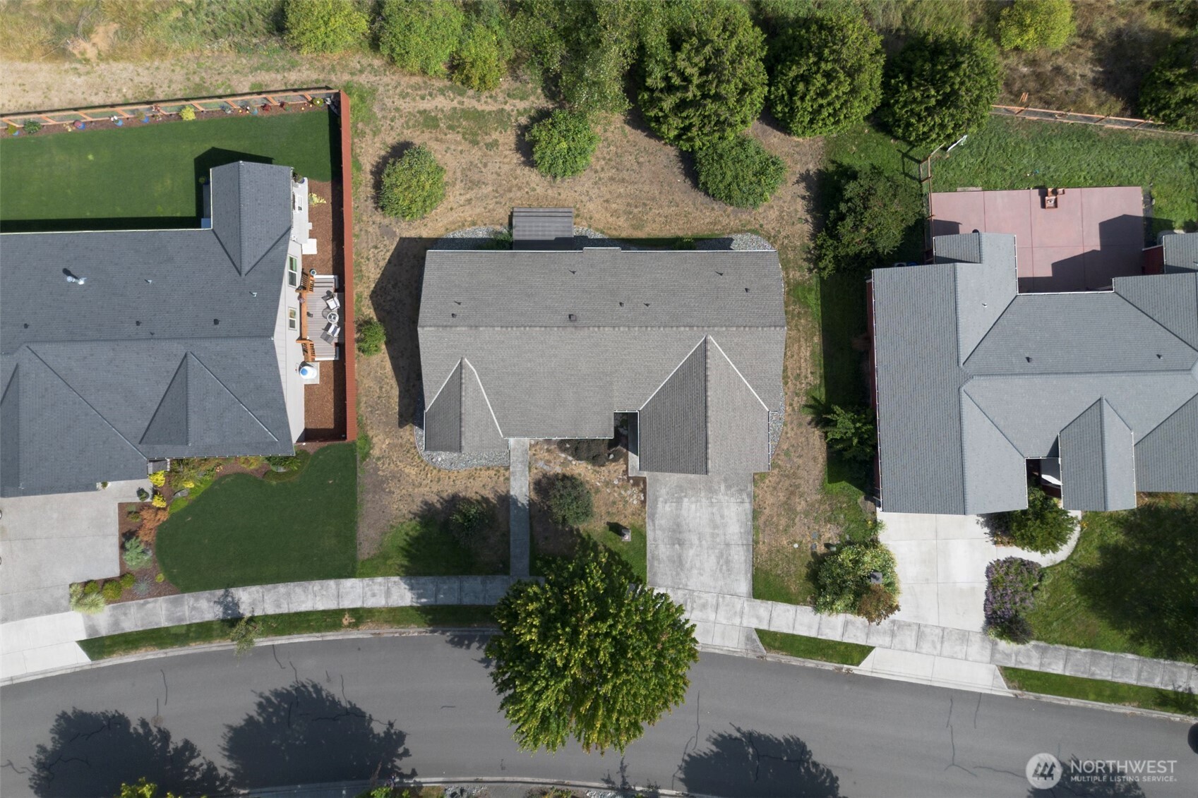 121 Broadmoor Street Property Photo 35
