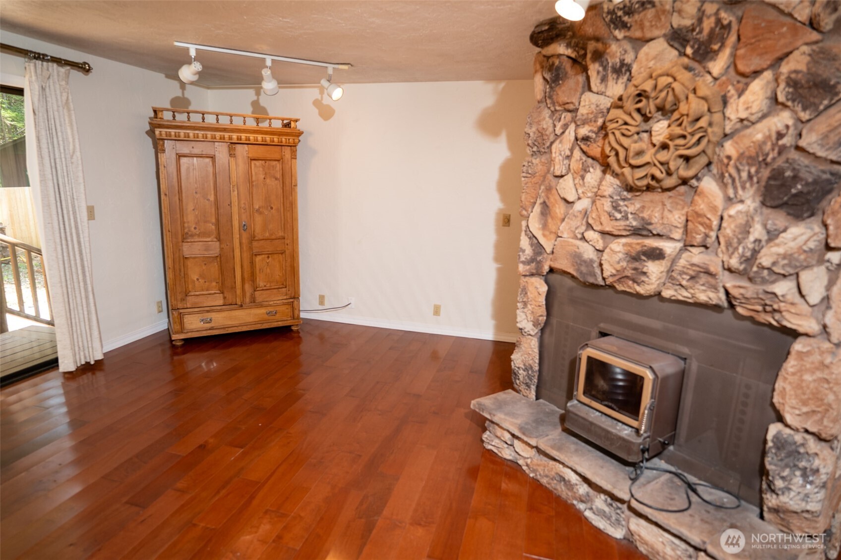 140 N Dow Creek Drive Property Photo 11