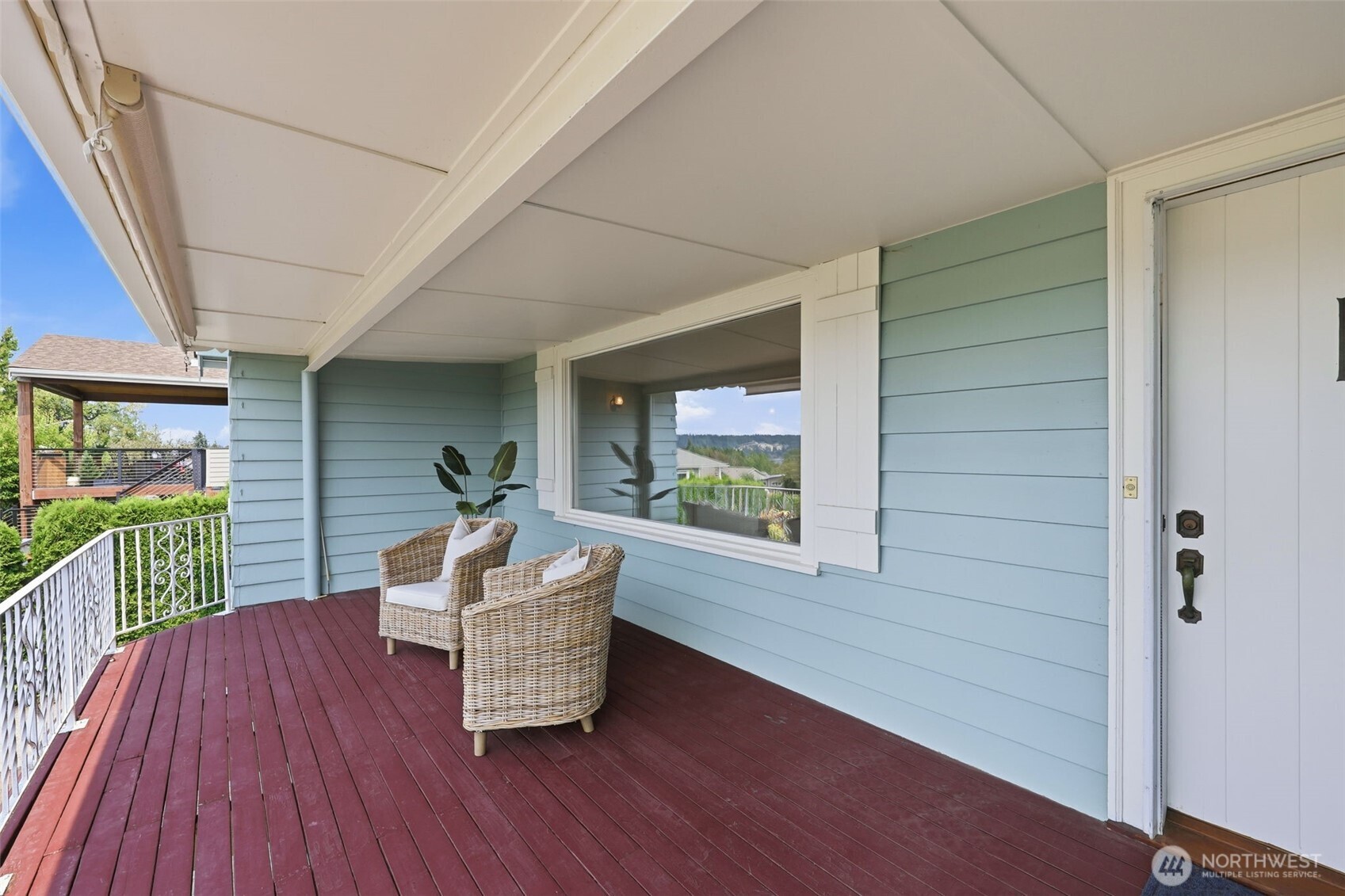 1209 S Sunset Drive Property Photo 8