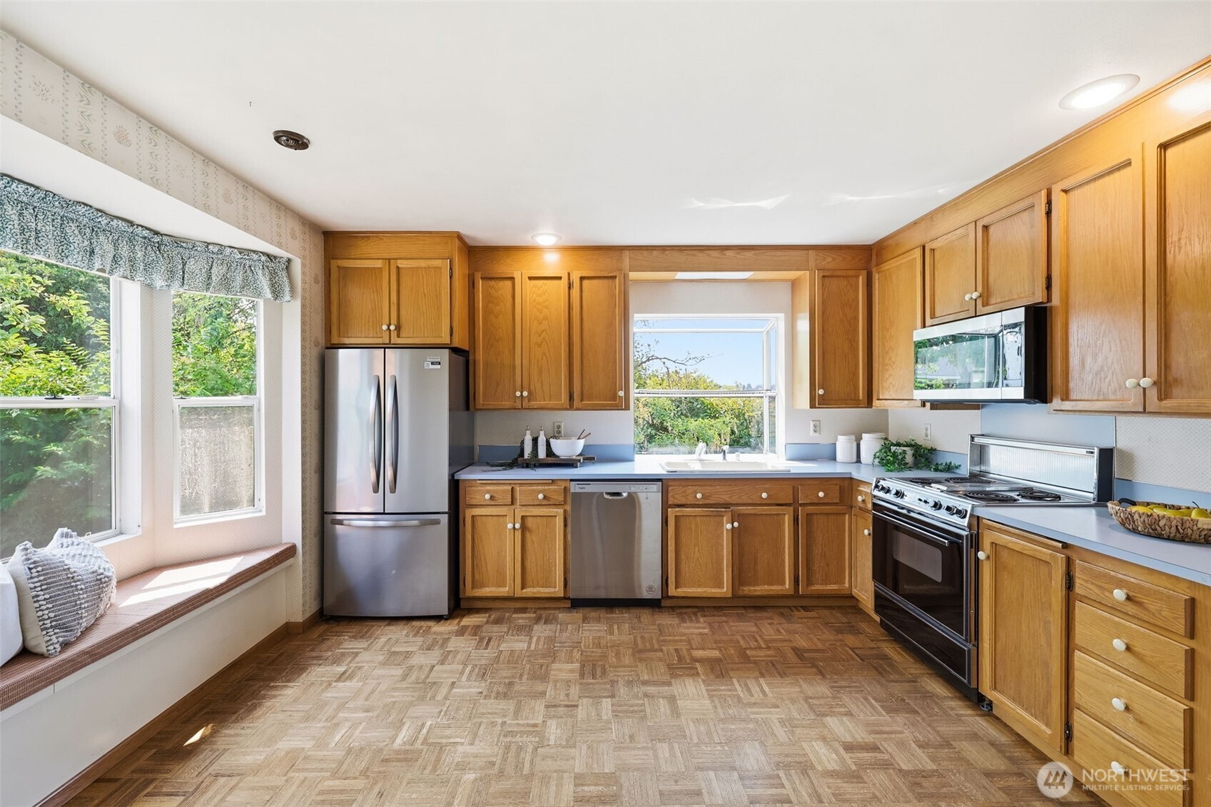 1209 S Sunset Drive Property Photo 17