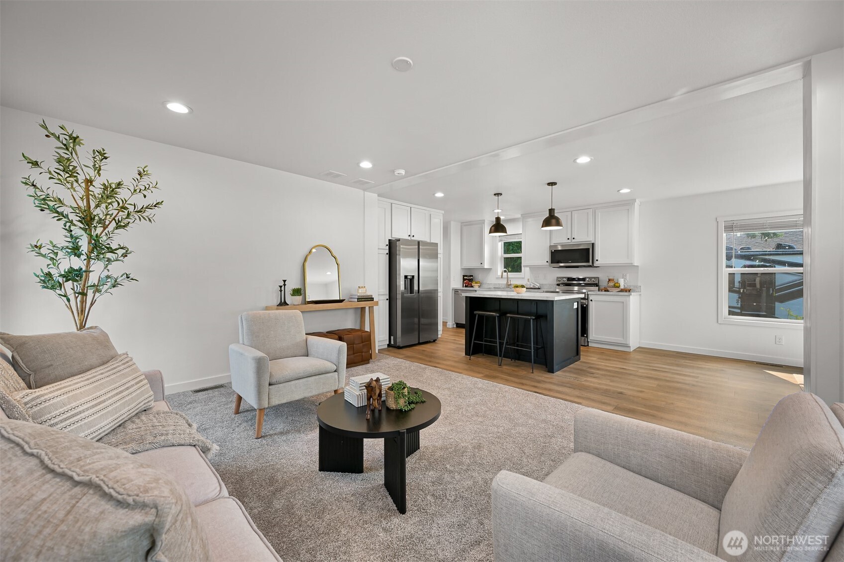 211 Harrison Street Property Photo 8