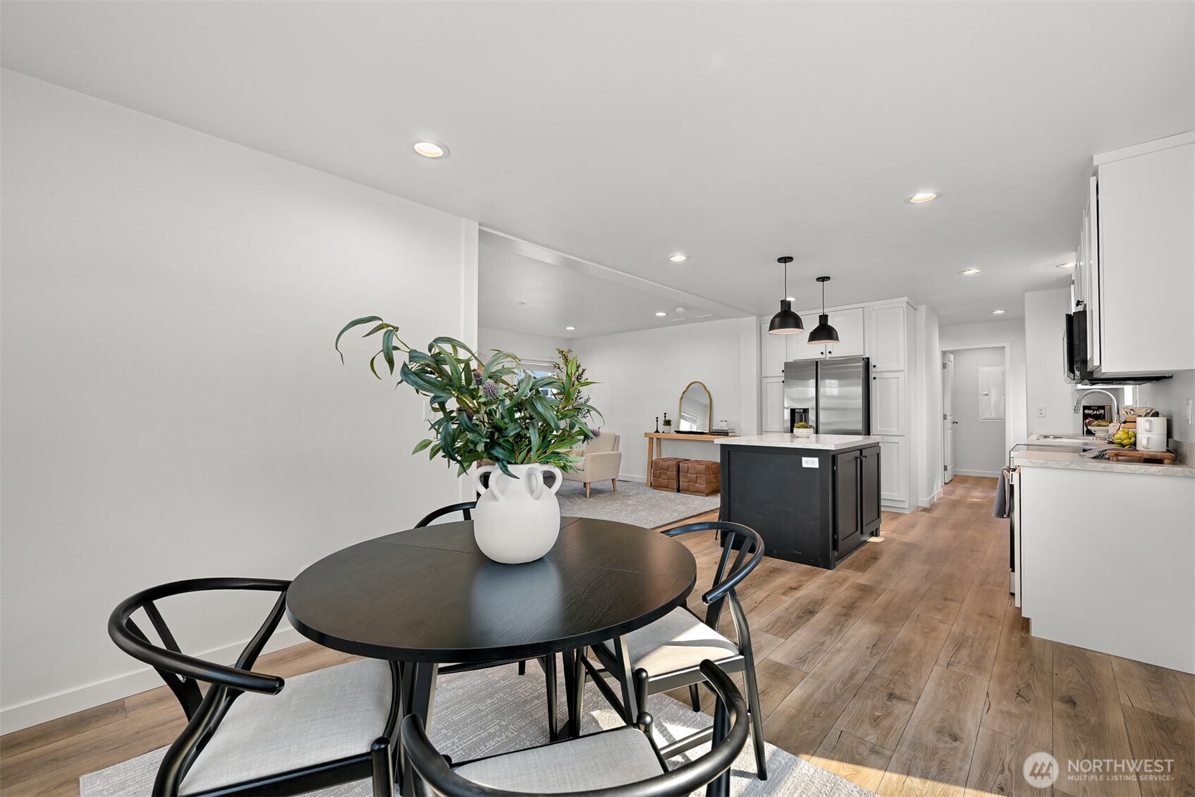 211 Harrison Street Property Photo 11
