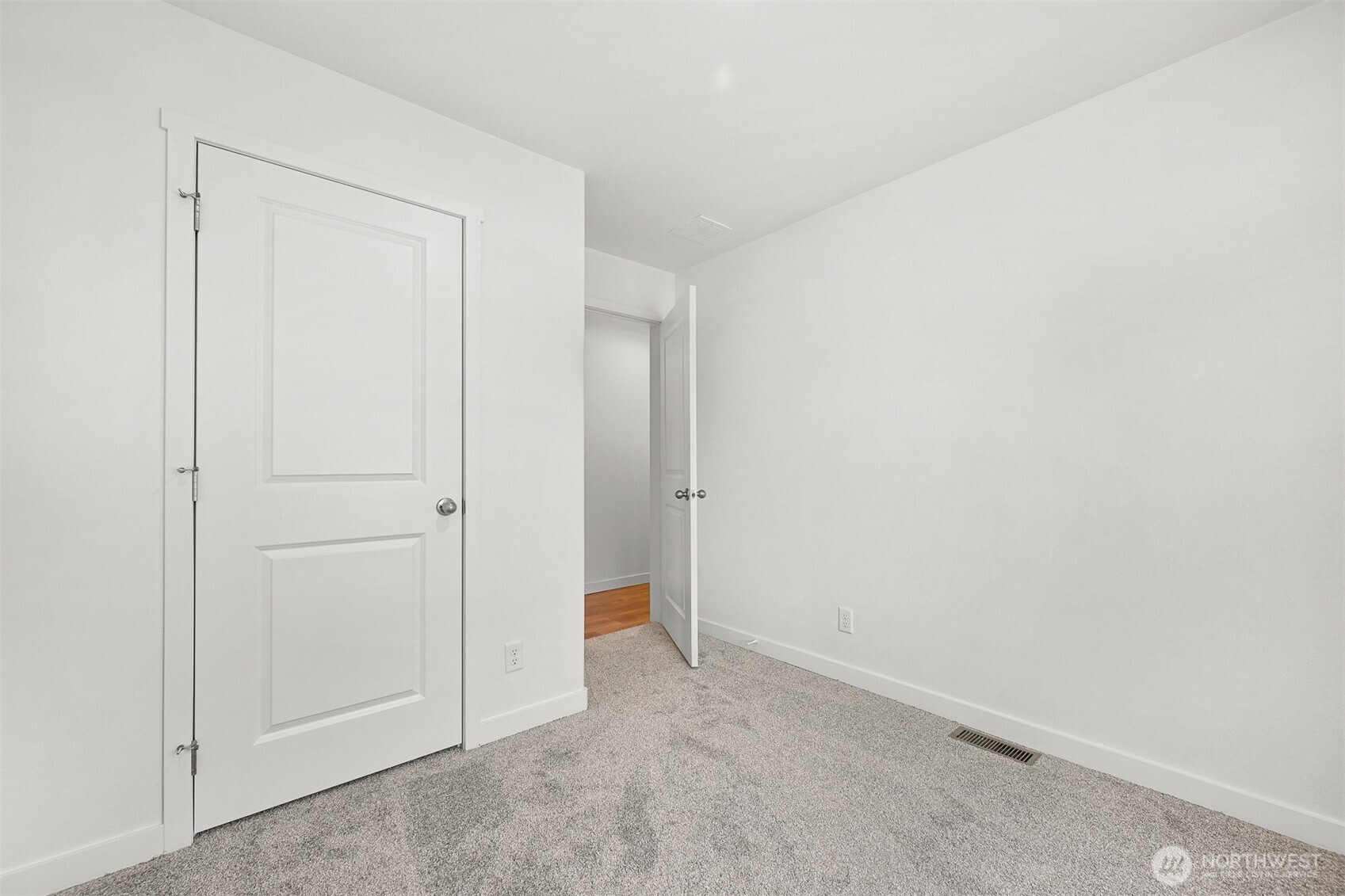 211 Harrison Street Property Photo 26
