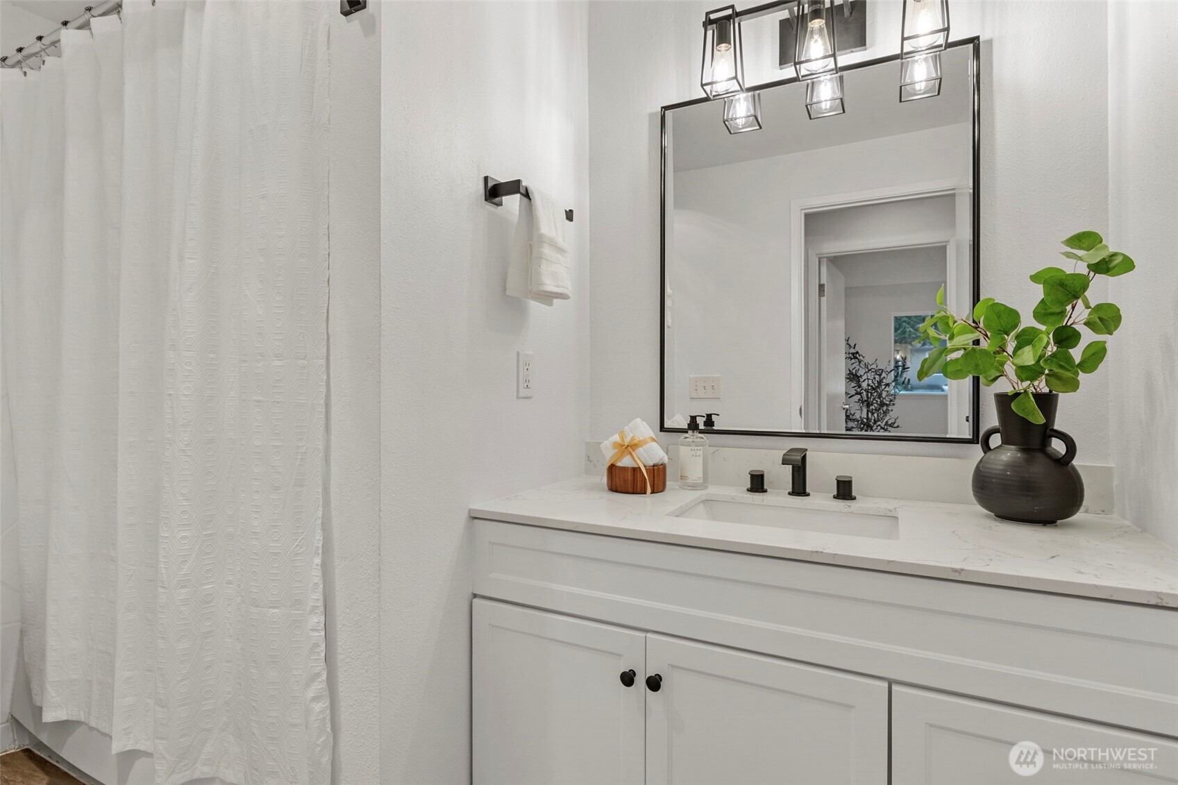 17519 149th Avenue D-3 Property Photo 6