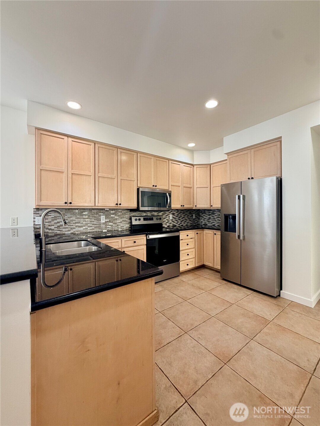 4611 Ne 5th Place Property Photo 13