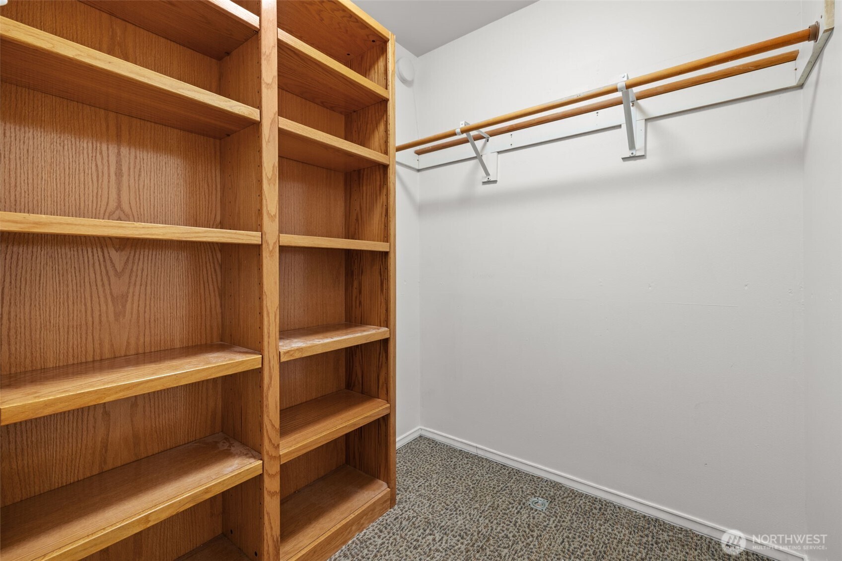 893 N Oxford Way Property Photo 19