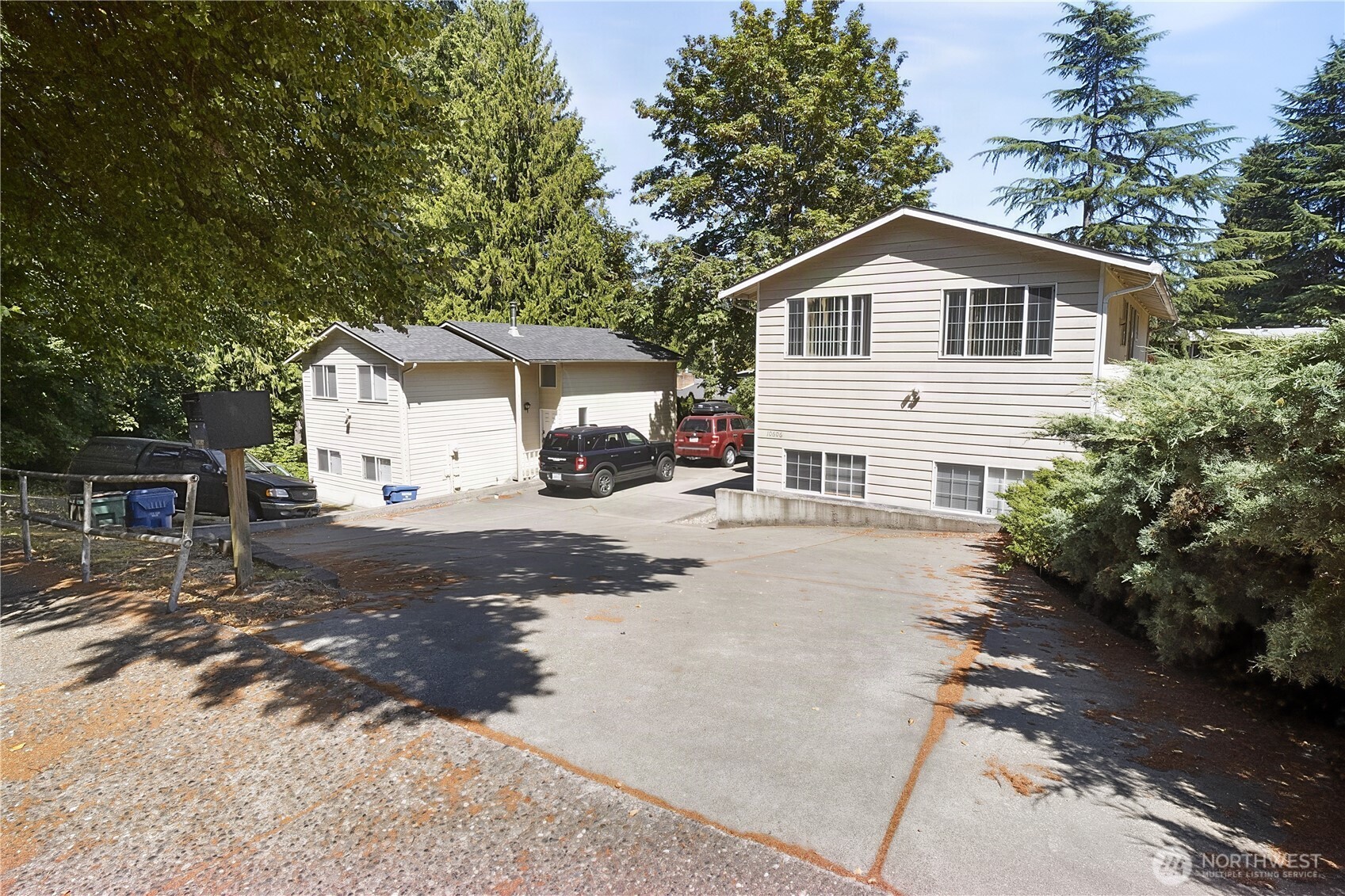 10606 Roosevelt Way Property Photo 7
