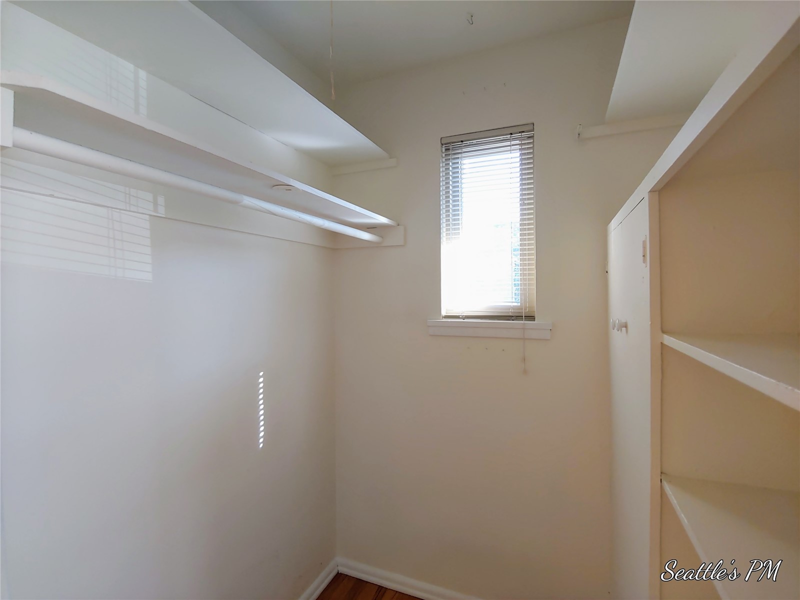 6537 Oswego Place Property Photo 4