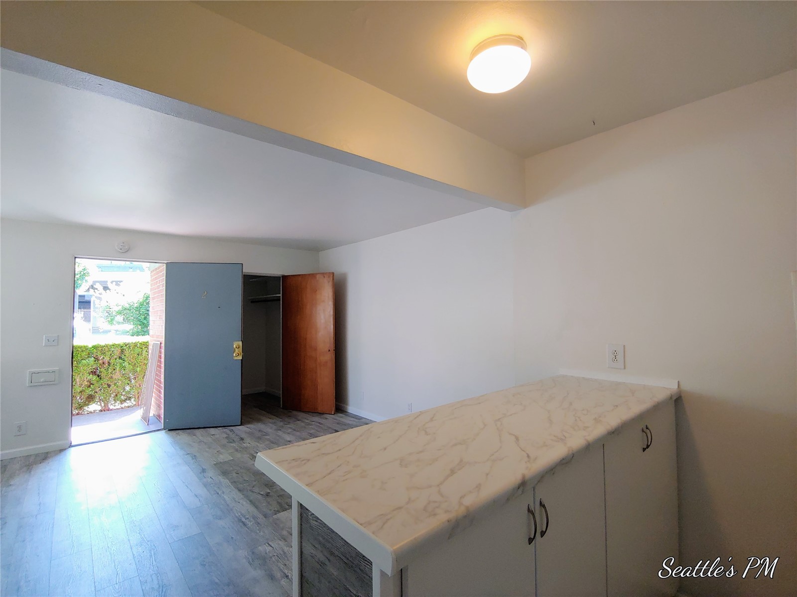 6537 Oswego Place Property Photo 13