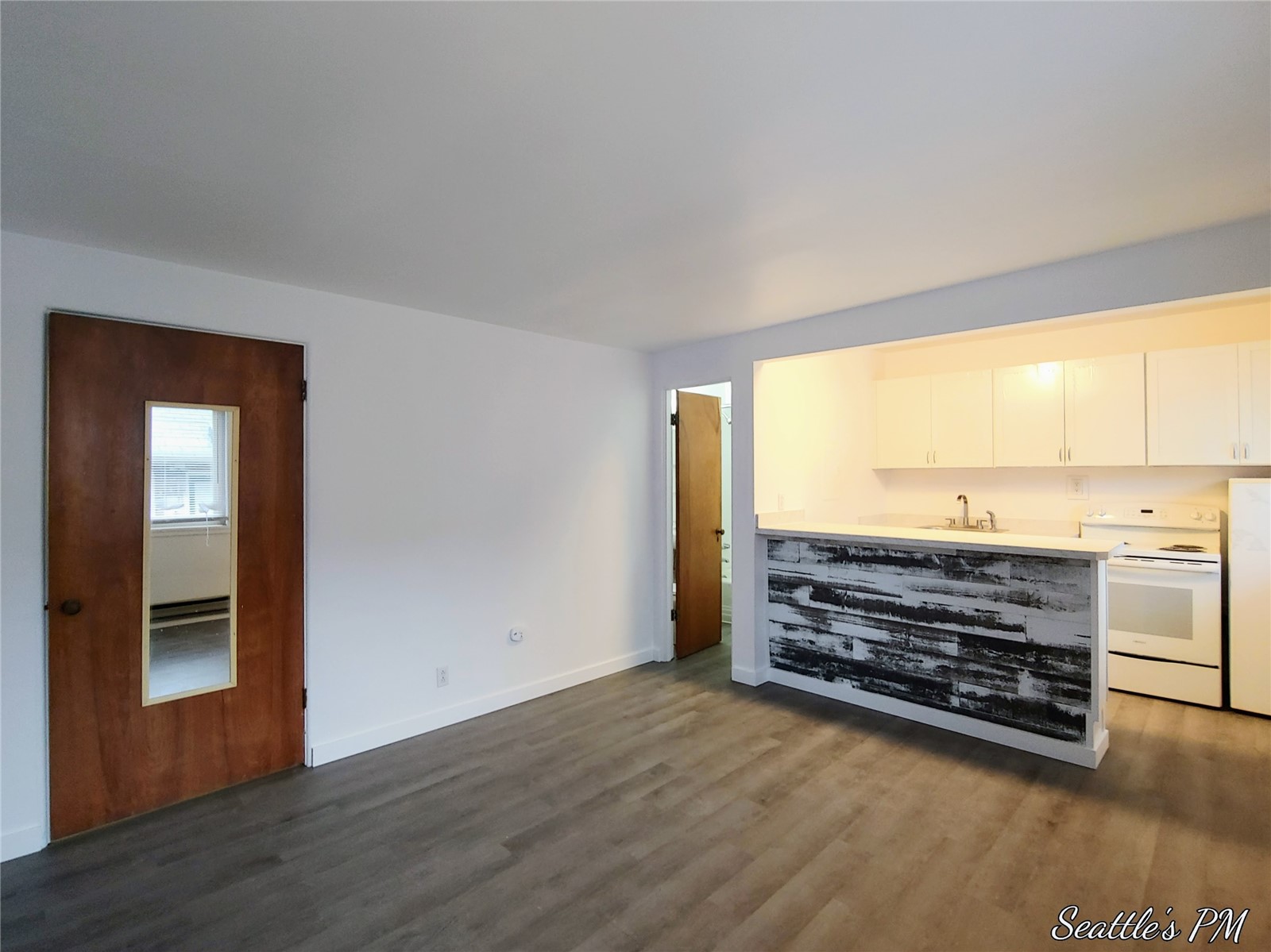 6537 Oswego Place Property Photo 15