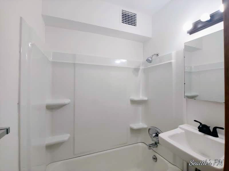 6537 Oswego Place Property Photo 22