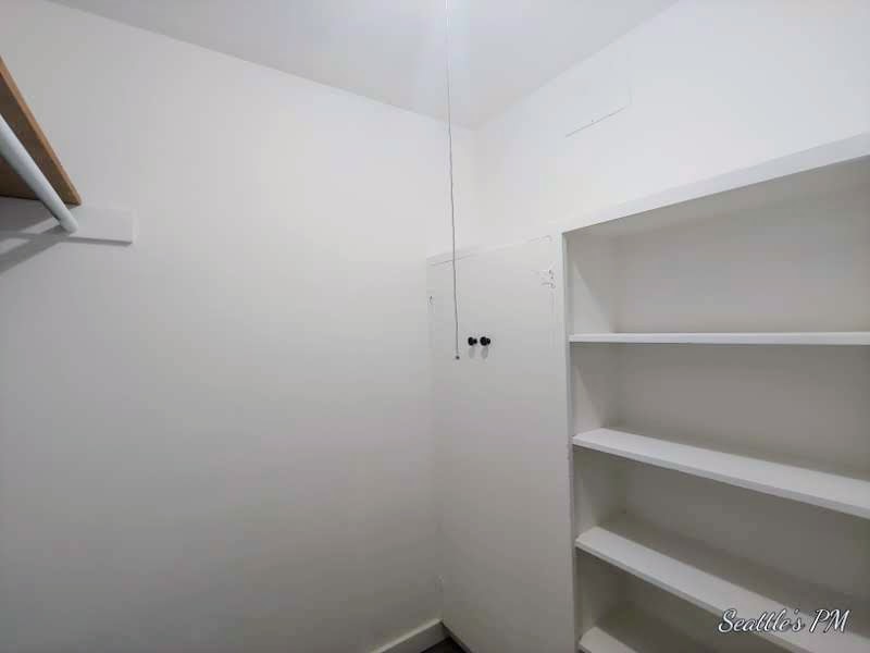 6537 Oswego Place Property Photo 23