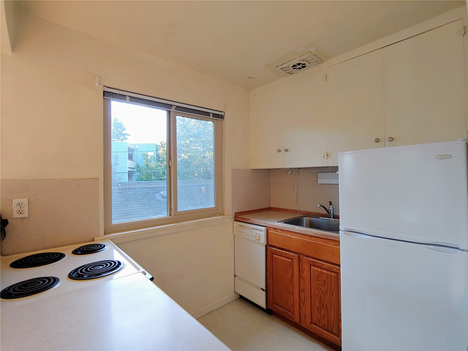 6537 Oswego Place Property Photo 39