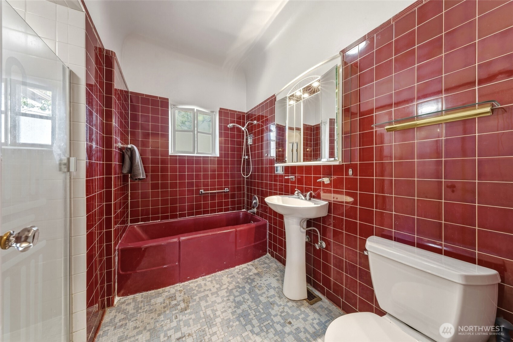 193 S Columbia Street Property Photo 8