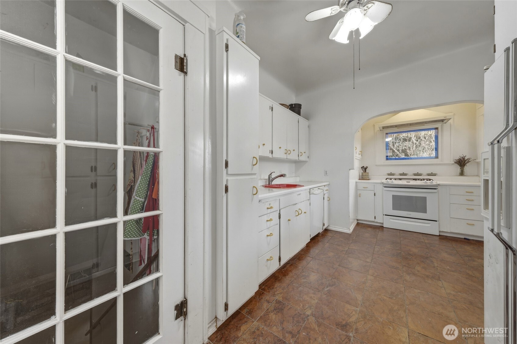 193 S Columbia Street Property Photo 13