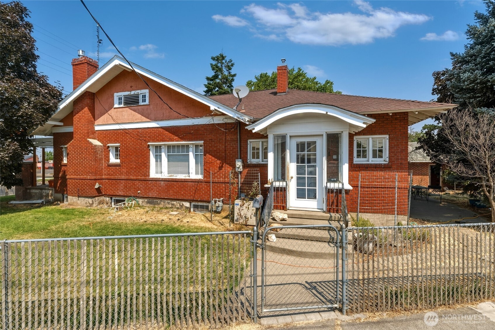 193 S Columbia Street Property Photo 37