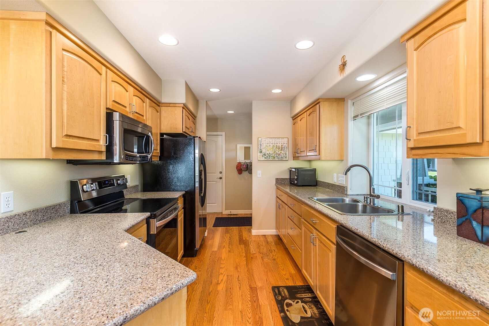 976 N Minstrel Road Property Photo 14