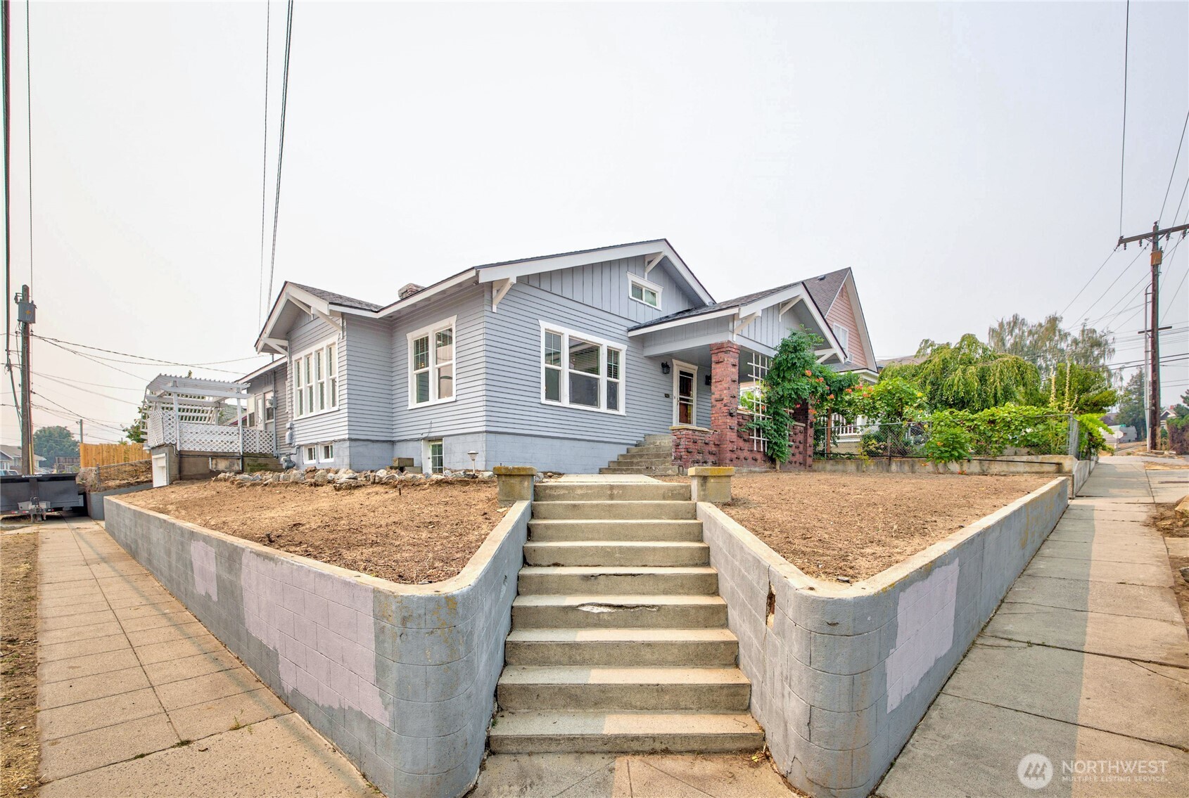 423 Kittitas Street Property Photo 2