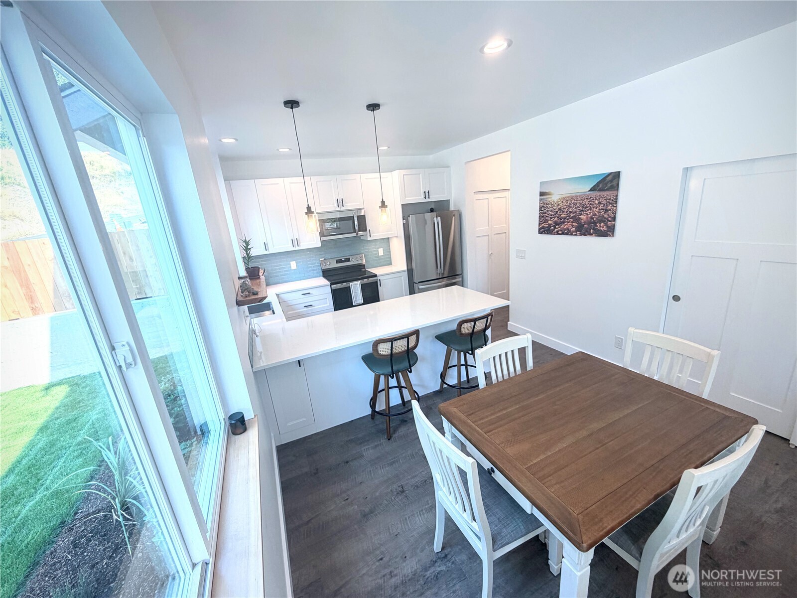 2504 Fireweed Lane Property Photo 8