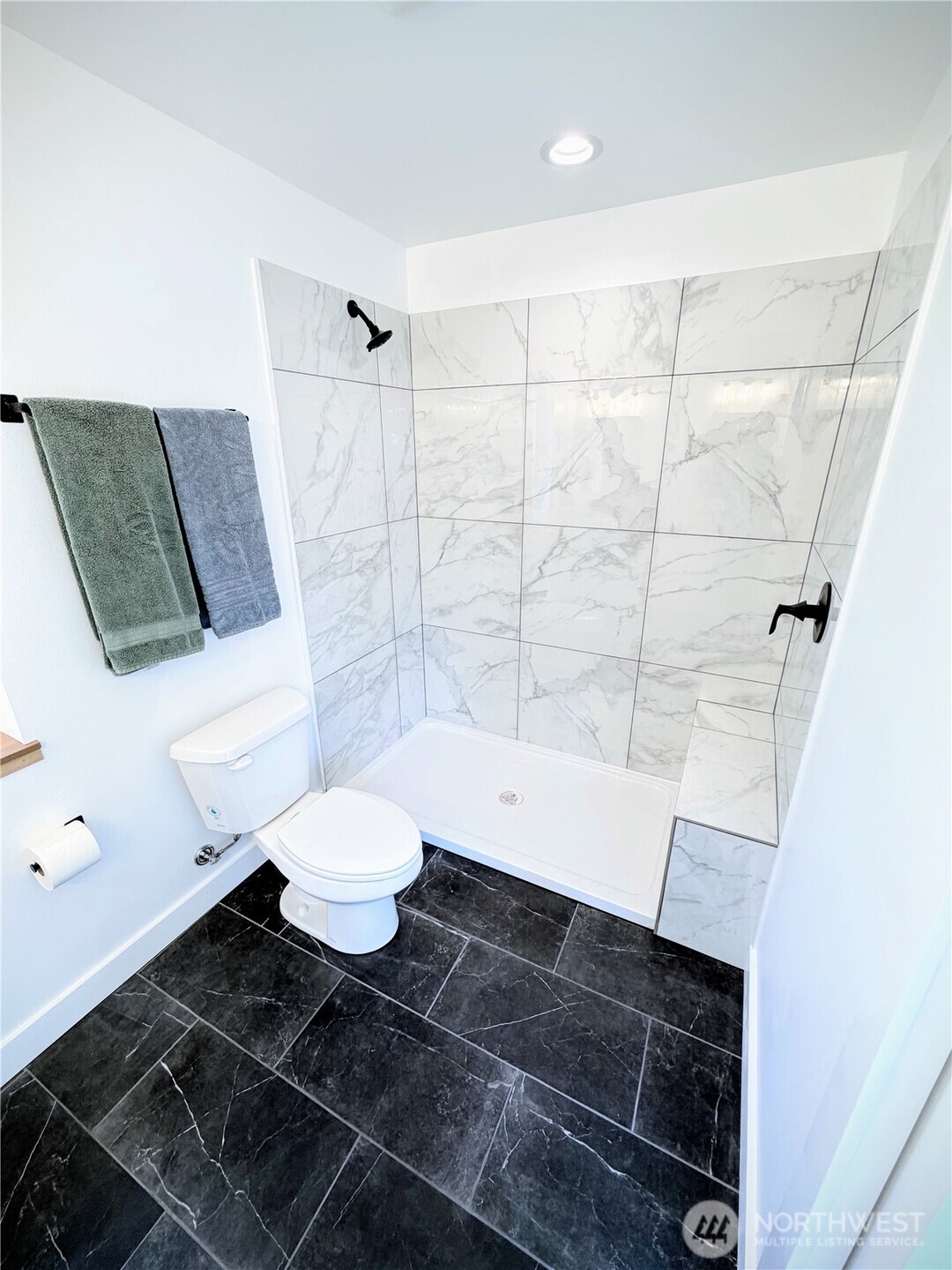 2504 Fireweed Lane Property Photo 17