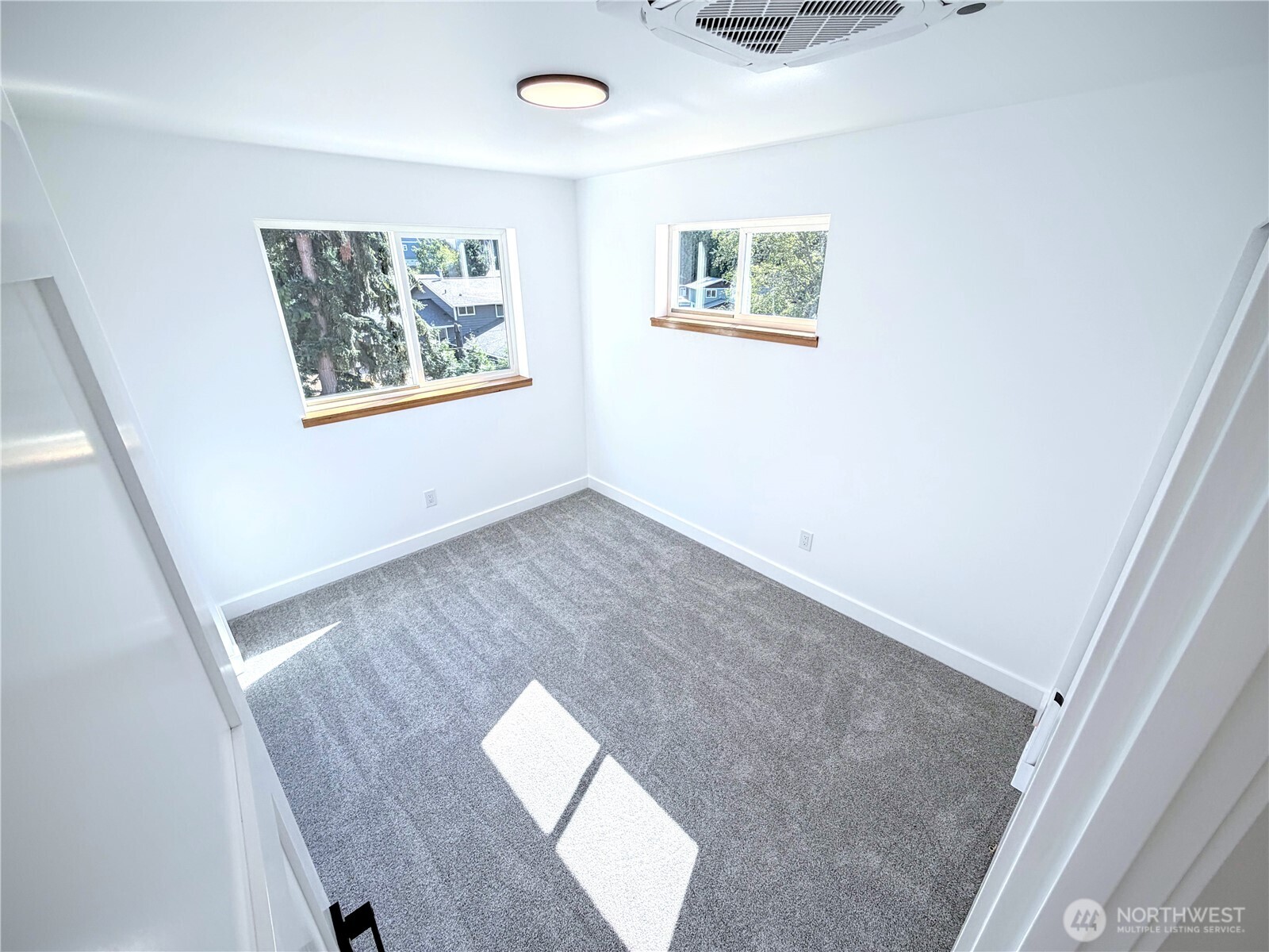 2504 Fireweed Lane Property Photo 20