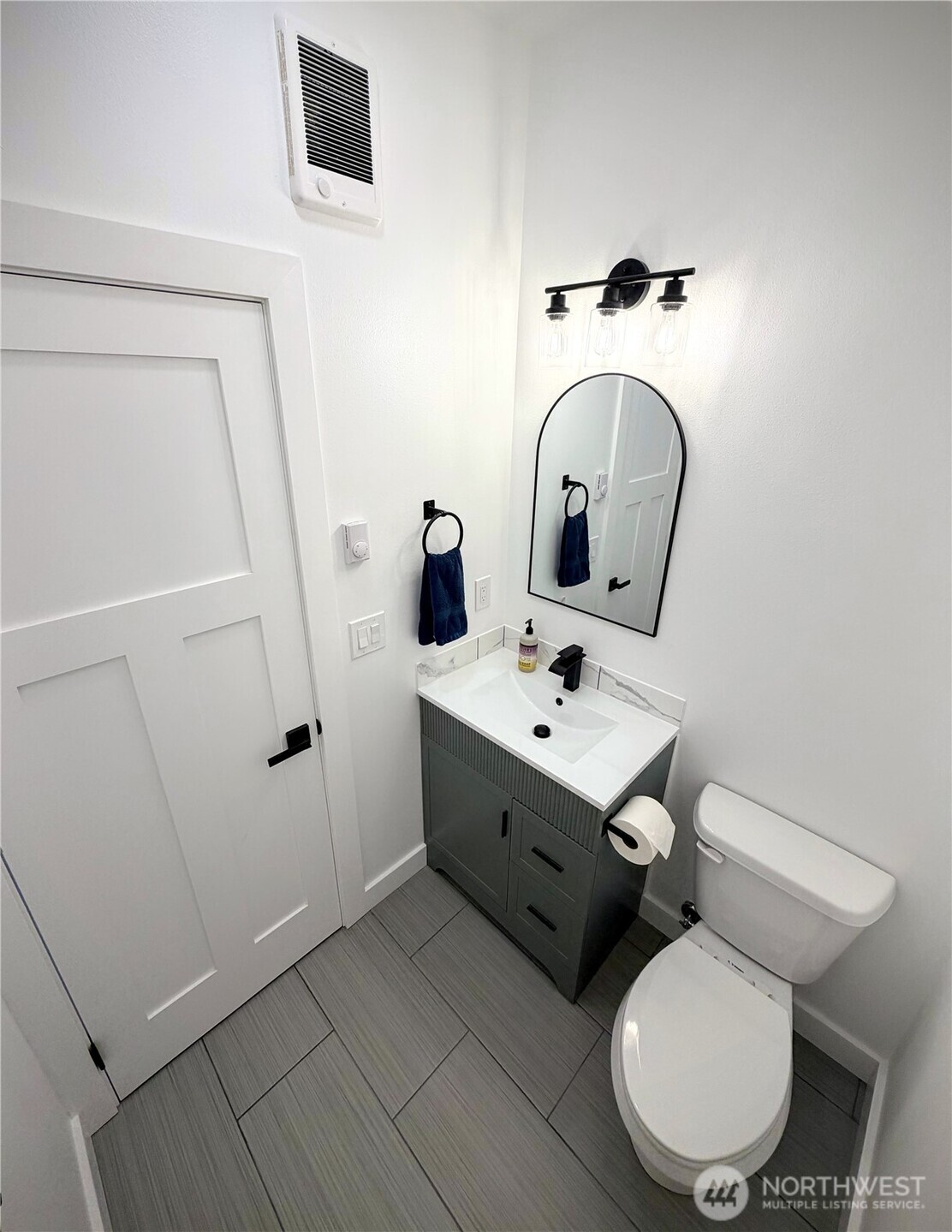 2504 Fireweed Lane Property Photo 24