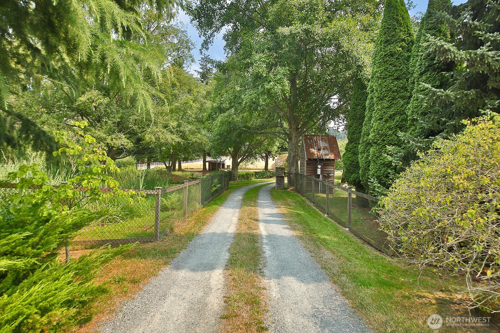 5537 Bayview Road Property Photo 2