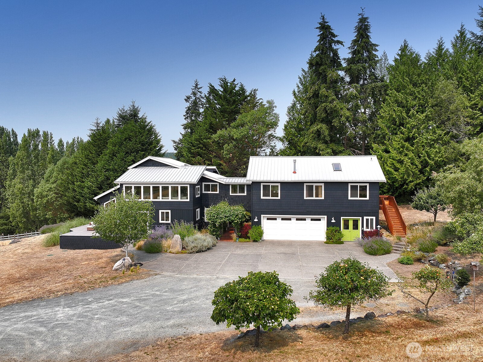 5537 Bayview Road Property Photo 31